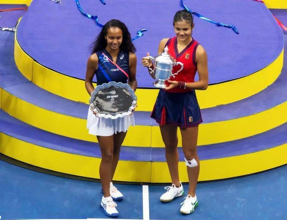 网球是一项 网球是一项